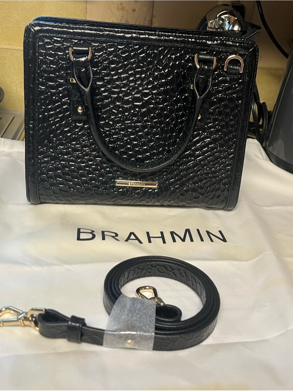 Brahmin Black Cami Satchel with Gold Hardware EUC - Picture 11 of 12